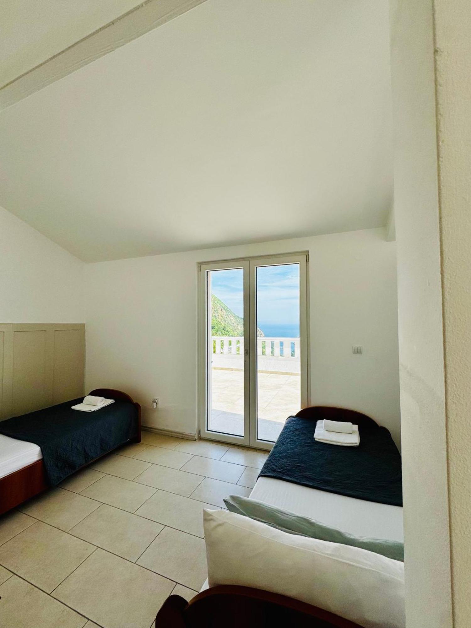 Budva Felix Suites Extérieur photo